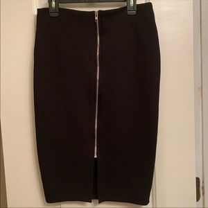 Fashion to figure black pencil skirt • size 2